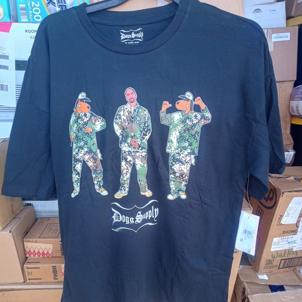 Dogg Supply By Snoop Dog.Black Short Sleeve T-Shirt Size Large.